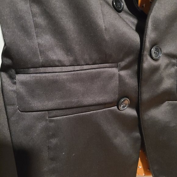 Covet Women's Fitted Black Blazer - Picture 5 of 10